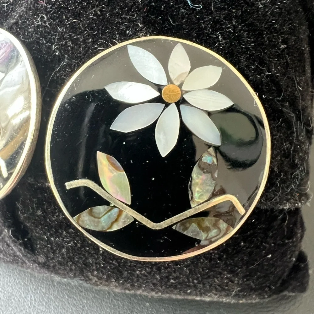 Vintage Mexico Alpaca Silver & Flower Abalone Shell Inlay Clip On Earrings B7
